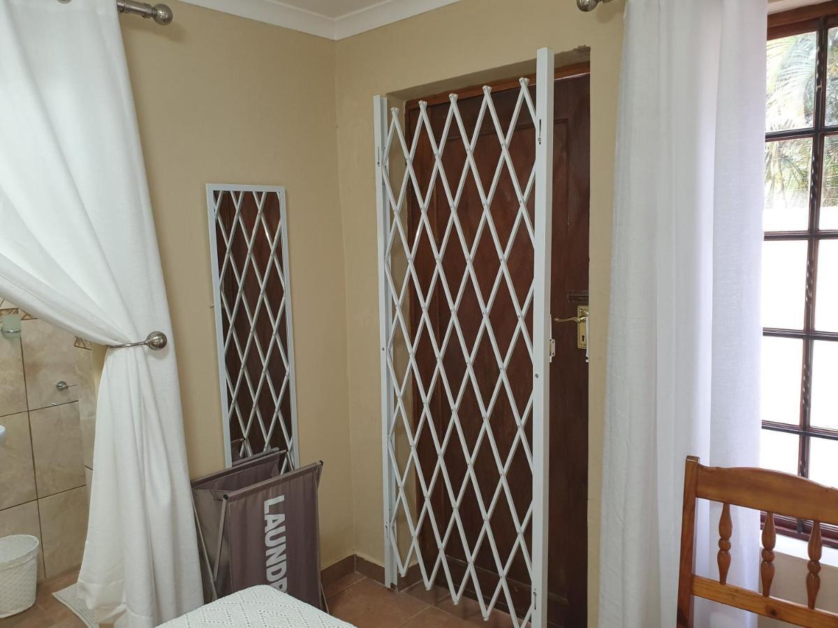 Lani'S Guest House - No Loadshedding Мусина Экстерьер фото